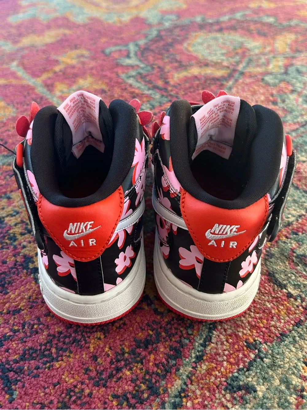 Nike | Girl’s Black/Pink Floral ‘Flower Power’ Air Force 1 Mid Top Sneakers 2Y - Picture 13 of 16